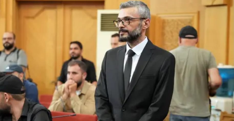 مدير العلاقات الإعلامية في محافظة حلب ينسحب من الإنتخابات لصالح زوجته و الشيباني يرد؟؟؟