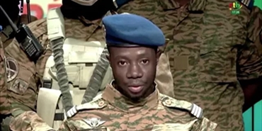 قائد الانقلاب العسكري في بوركينا فاسو يؤدي اليمين رئيسا للبلاد