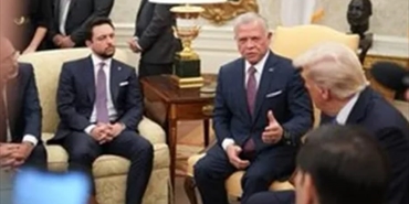 إعلامي أردني يوضح عن كواليس لقاء الملك مع ترامب.. والملك كان غاضبا" جدا