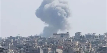 إسرائيل تقصف مواقع داخل "الخط الأصفر" في  غزة.... 