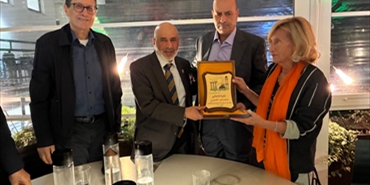 الجمعية الإيطالية العربية تواصل بناء جسور المتوسط... لقاء ثانٍ مع السفير العُماني وتكريم عصام الحلبي