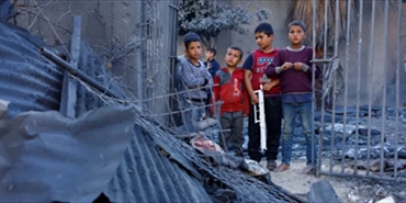 اسرائيل تعود الى وقف إطلاق النار فى غزه... بعد غارات مكثفه على القطاع...