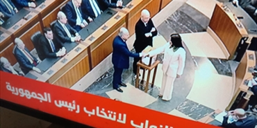 بالفيديو تراشق كلامى بين النواب فى جلسة انتخاب الرئيس
