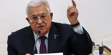 الخارجيه الاسرائيليه تنتقد المظهر الخارجي للرئيس محمود عباس والسبب؟؟؟